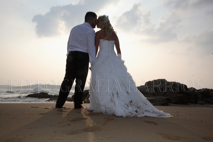 besos_fotopostbodaplaya