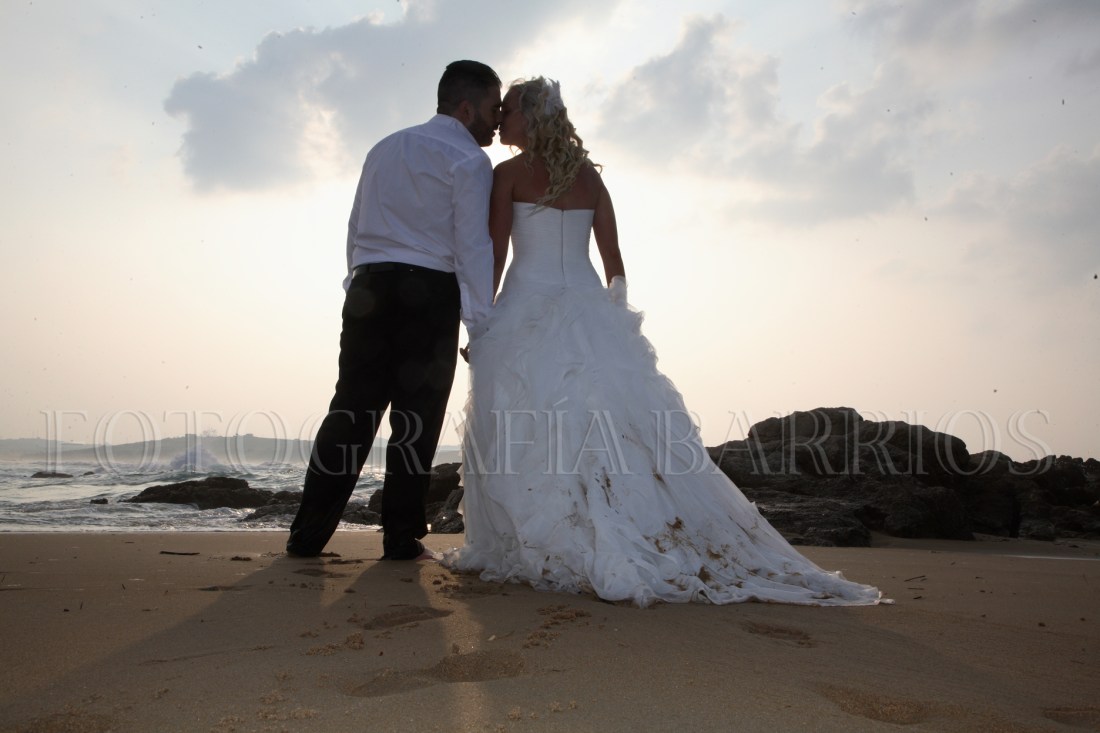 besos_fotopostbodaplaya